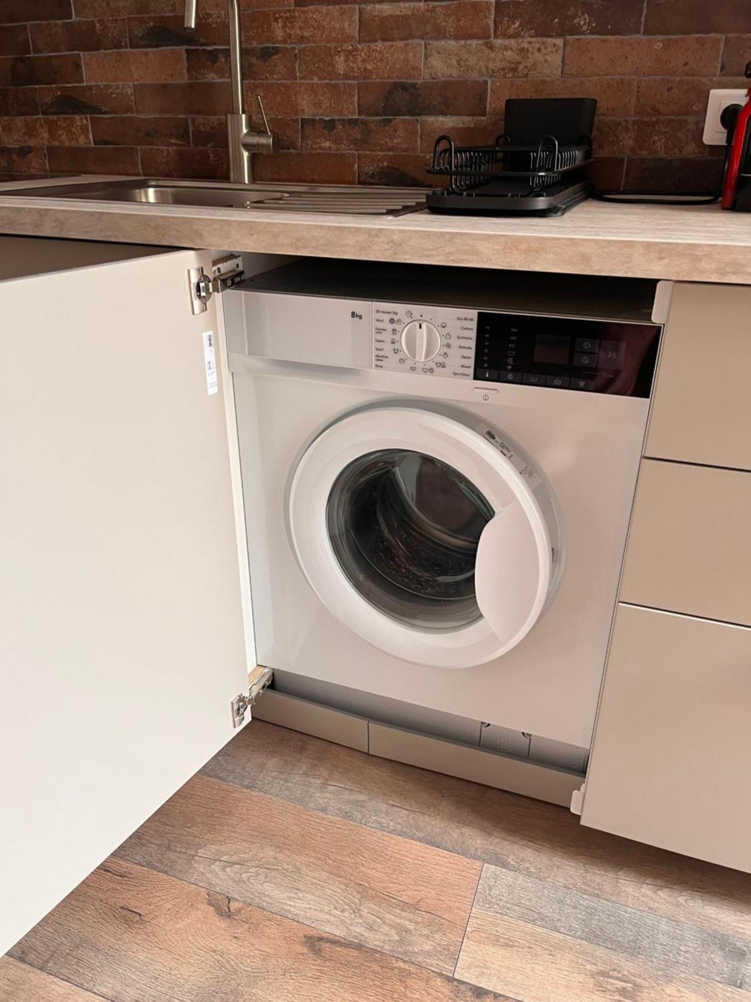 Apartment 2 Pieces Hyper Centre Proche *