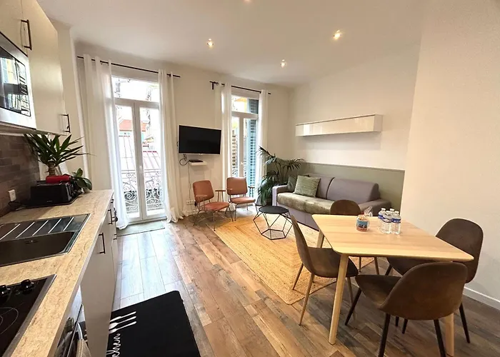 Appartement 2 Pieces Hyper Centre Nice Proche Plage