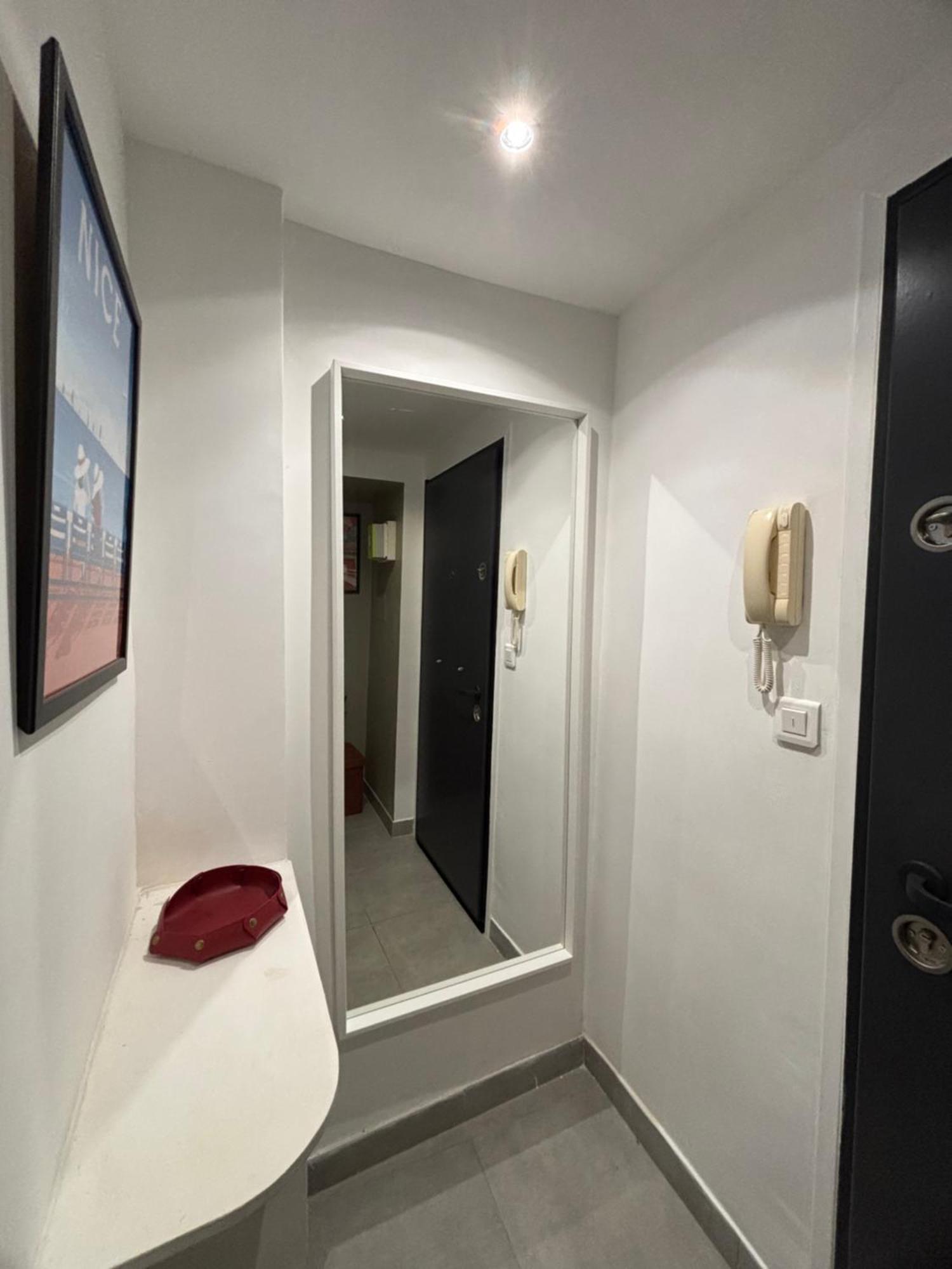 2 Pieces Hyper Centre Proche * Nizza
