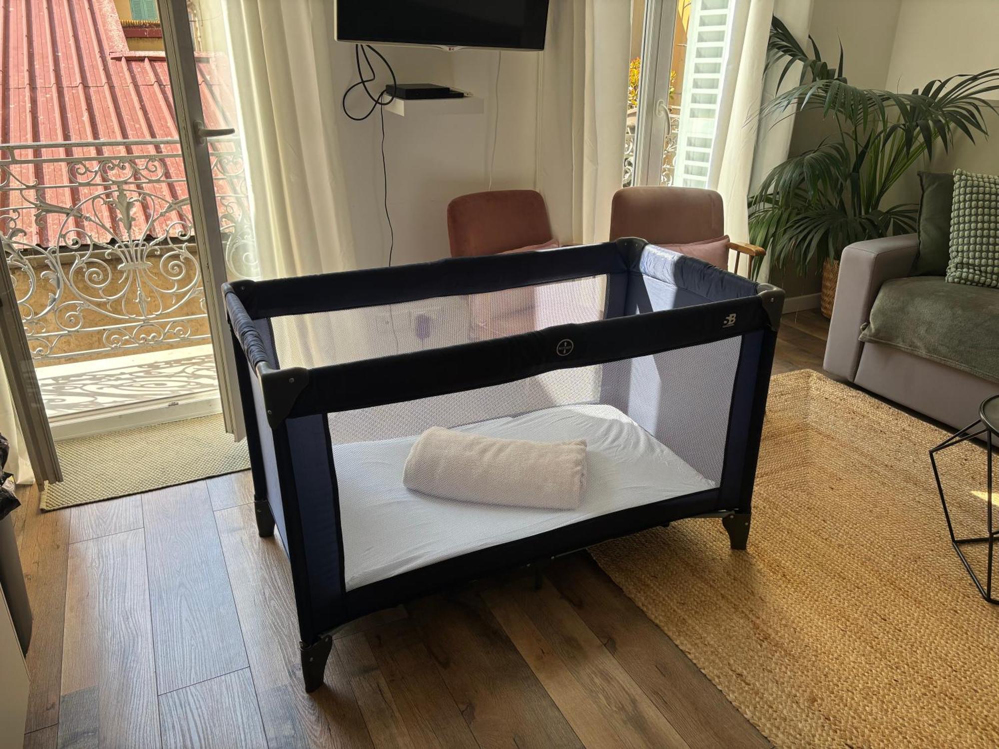 2 Pieces Hyper Centre Proche * Nizza